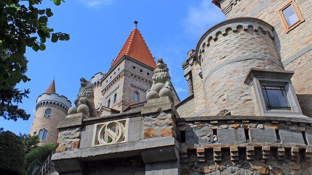 Bory castle's history and travel information by castletourist.com